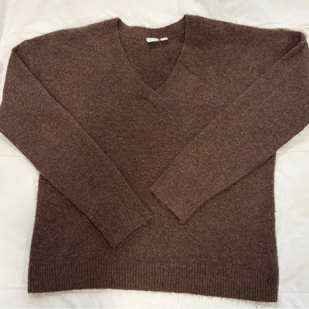 GAP Brown V-Neck Sweater